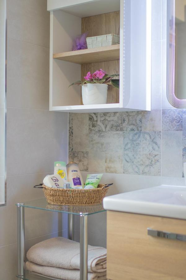 Apartment Neda Đảo Krk Ngoại thất bức ảnh