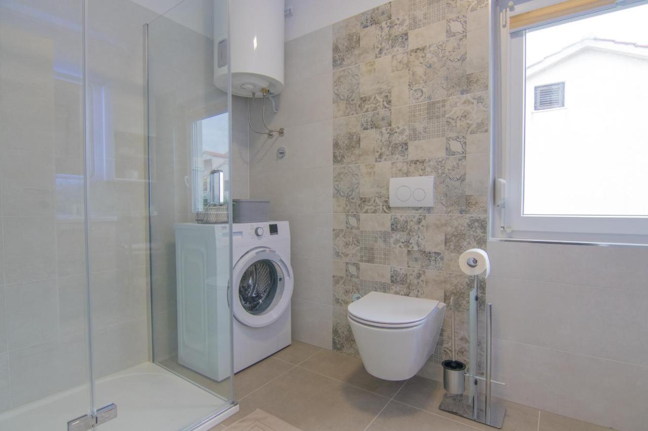 Apartment Neda Đảo Krk Ngoại thất bức ảnh